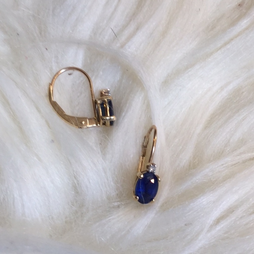 10K Sapphire Leverback Earrings